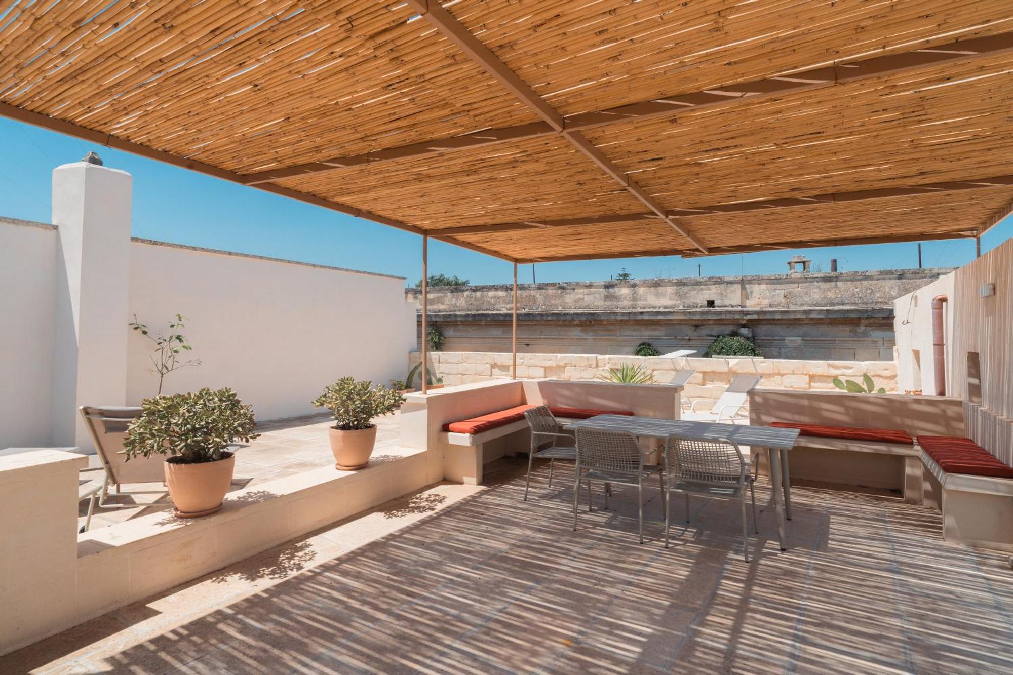 Lotus Apartment & Rooftop By Residence Colibri Lecce Exterior foto